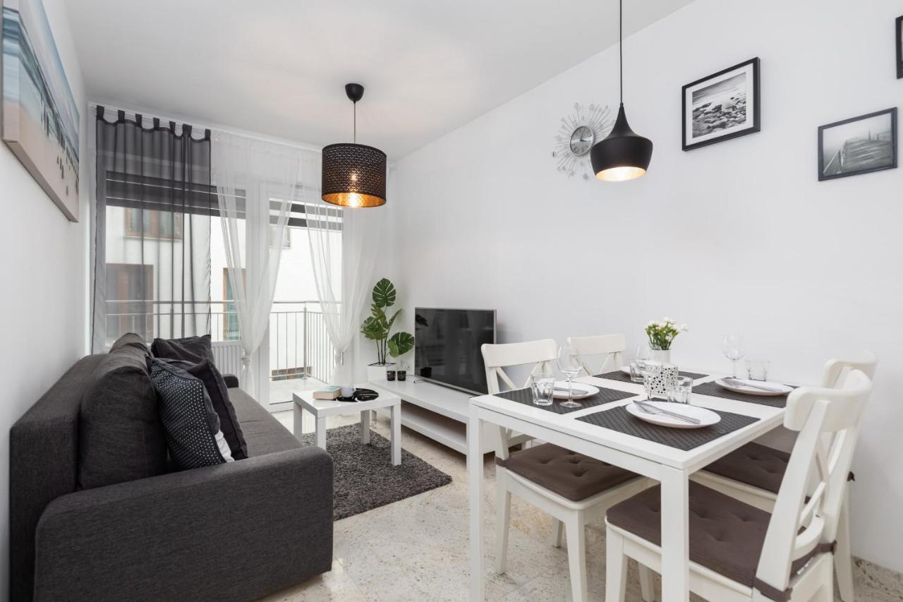 Kapitanski Mostek Apartments Kolobrzeg By Noclegi Renters 외부 사진