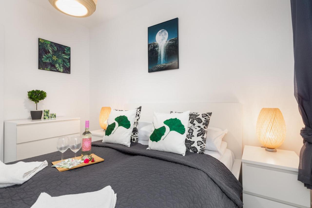 Kapitanski Mostek Apartments Kolobrzeg By Noclegi Renters 외부 사진