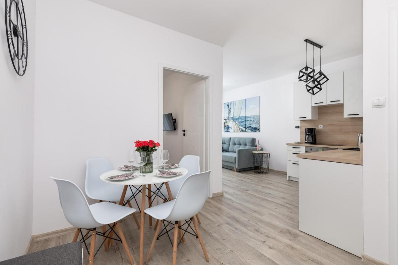 Kapitanski Mostek Apartments Kolobrzeg By Noclegi Renters 외부 사진